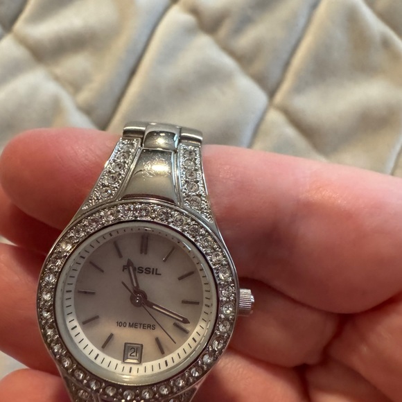 Fossil Women's Silver and White Watch - Picture 4 of 4
